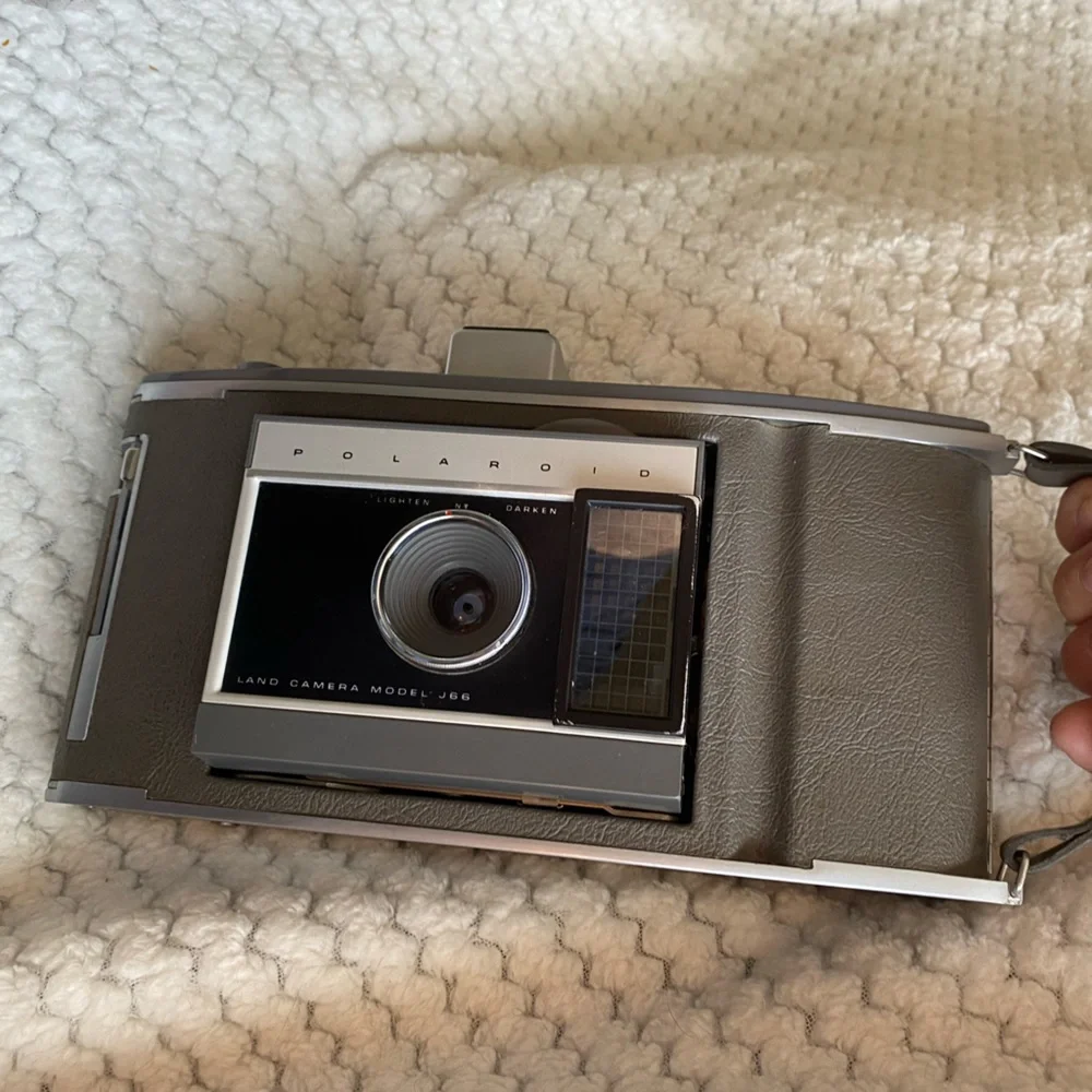Polaroid land camera j66